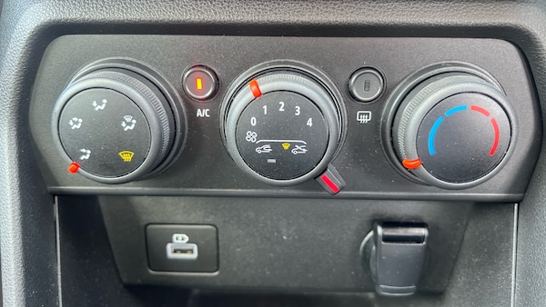 Used Dacia Sandero Stepway 2022 for sale - 76067435: Photo 29