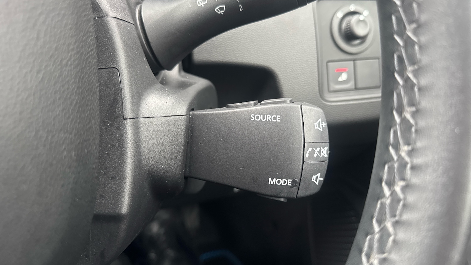 Used Dacia Duster 2022 for sale - 76817410: Photo 25