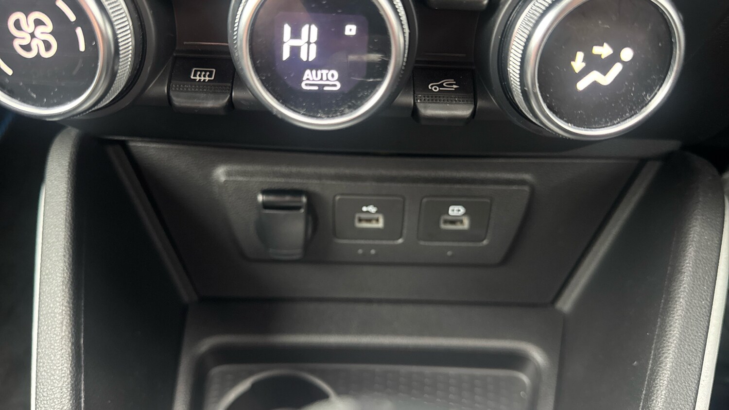 Used Dacia Duster 2022 for sale - 76817410: Photo 40