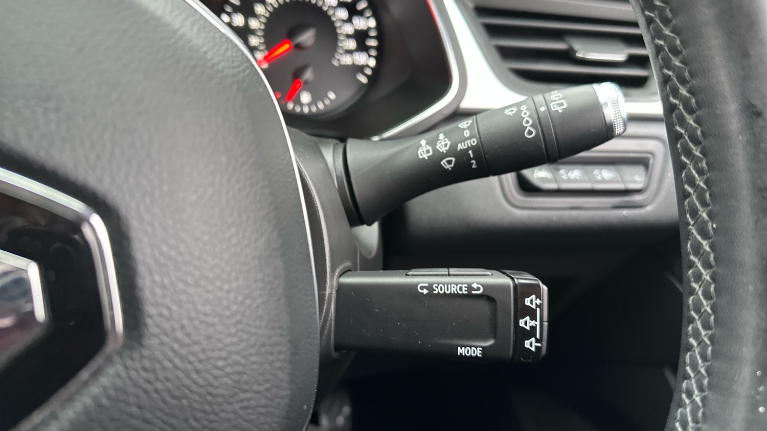 Used Renault Captur 2021 for sale - 76979307: Photo 23