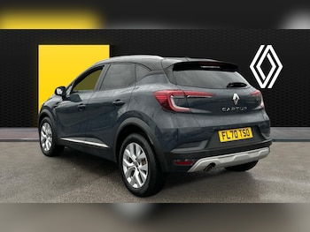 Used Renault Captur 2021 for sale - 76979307: Photo