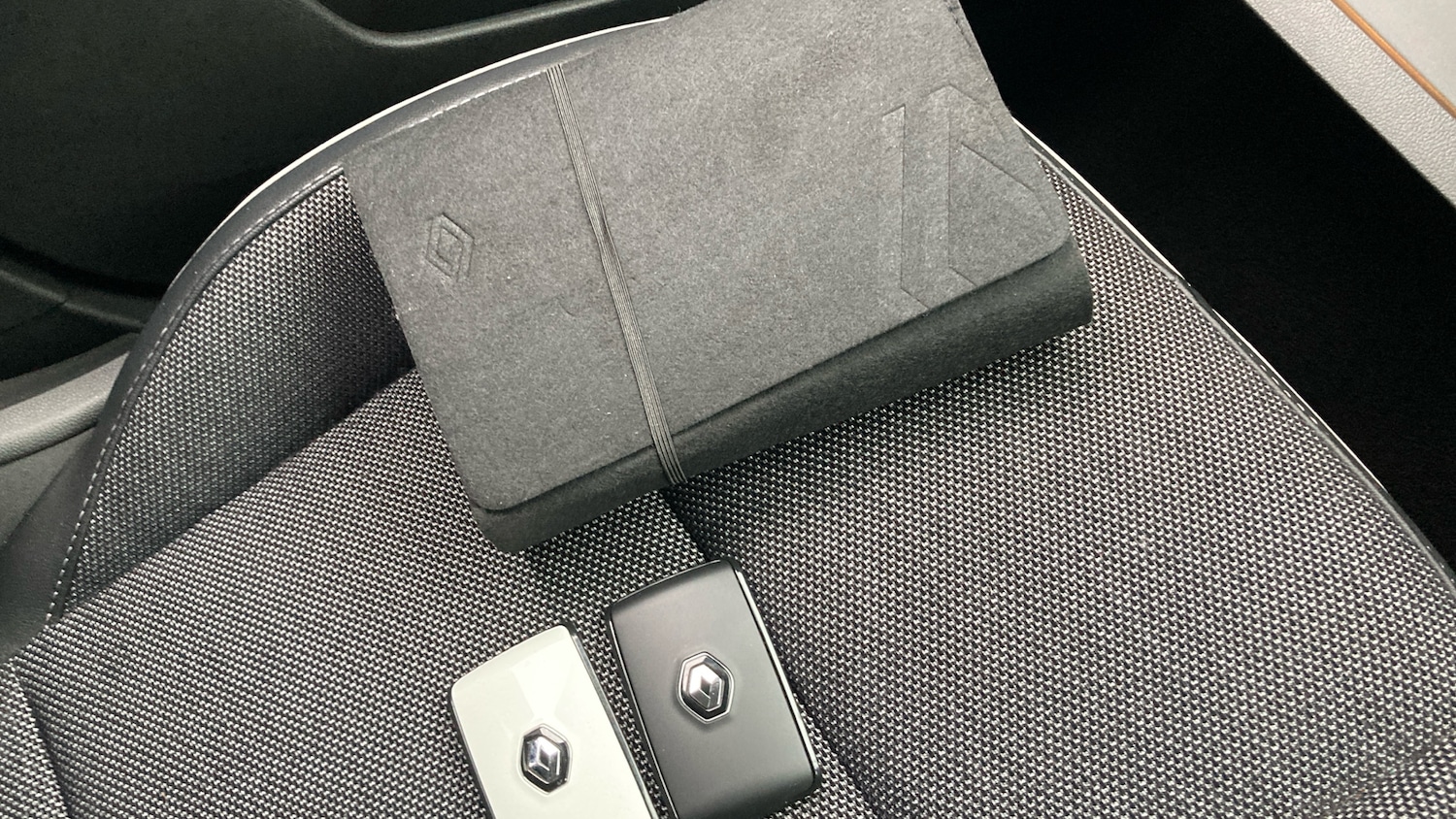 Used Renault Captur 2023 for sale - 77180646: Photo 19