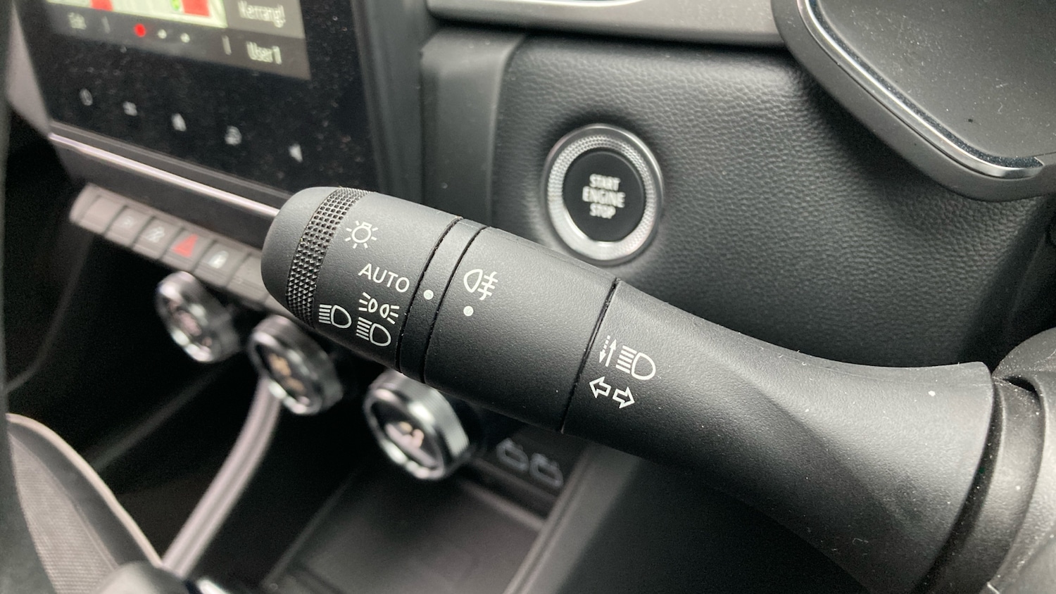 Used Renault Captur 2023 for sale - 77180646: Photo 24