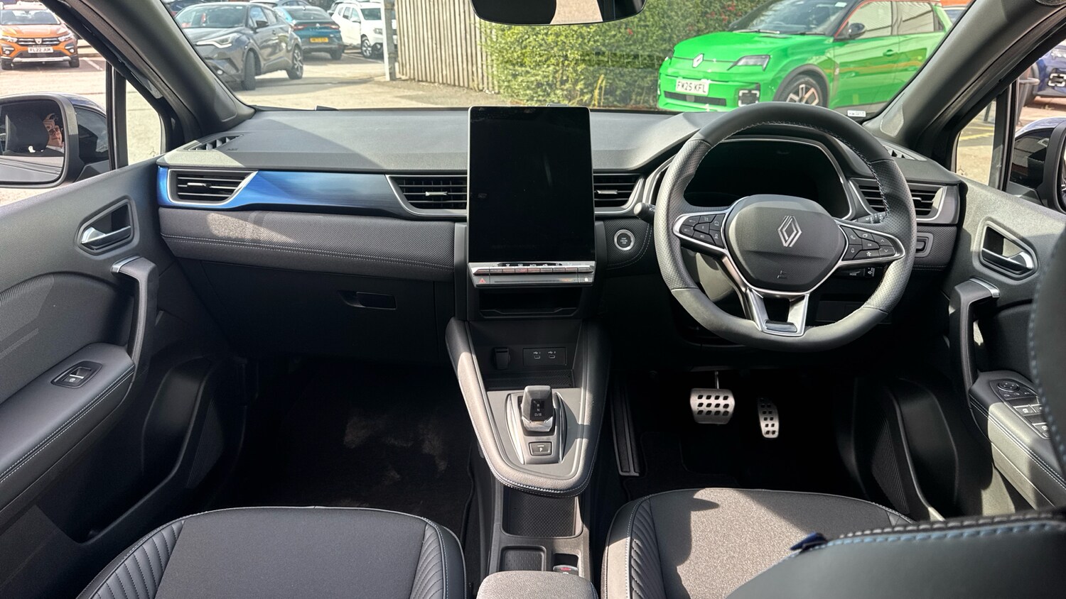 Used Renault Captur 2025 for sale - 76159881: Photo 10