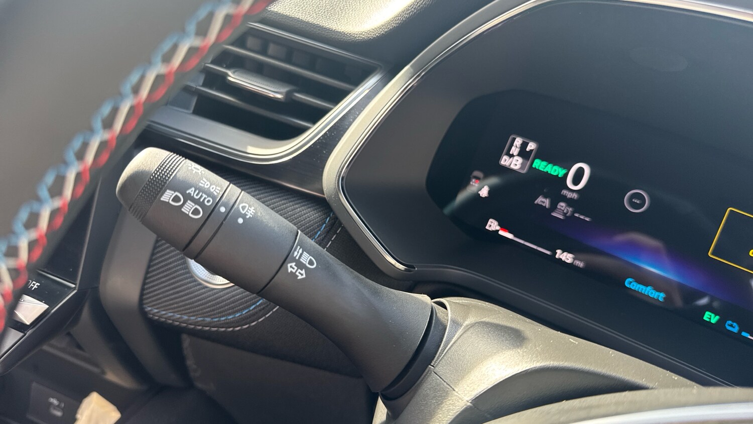 Used Renault Captur 2025 for sale - 76159881: Photo 25