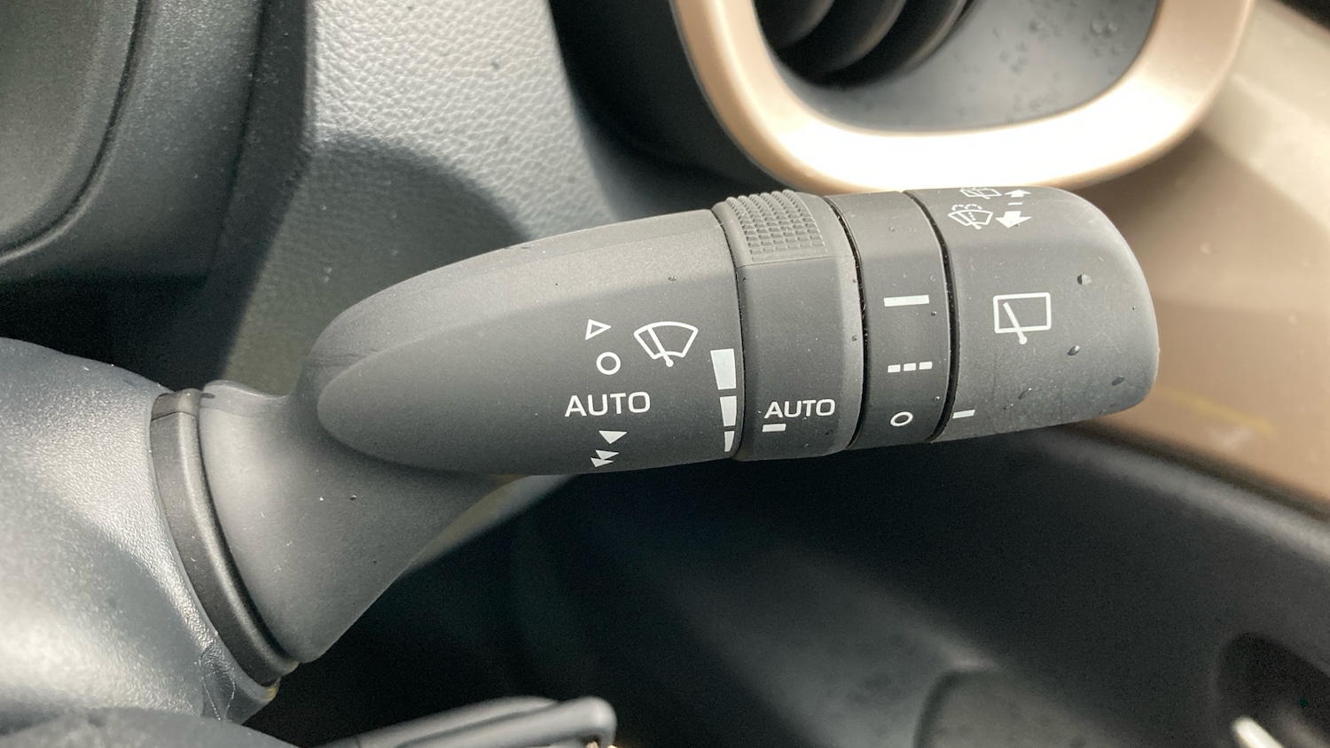 Used Toyota Aygo X 2023 for sale - 78182697: Photo 25