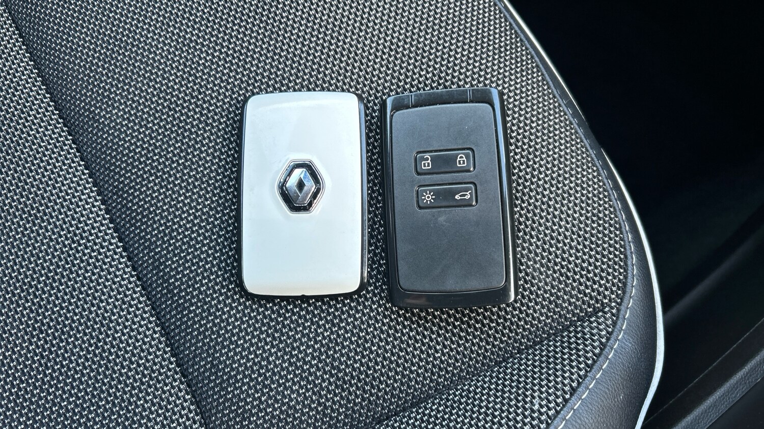 Used Renault Captur 2022 for sale - 77864531: Photo 20