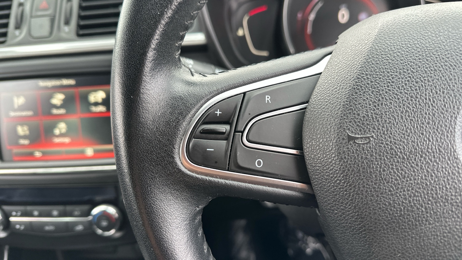 Used Renault Kadjar 2017 for sale - 77592642: Photo 21