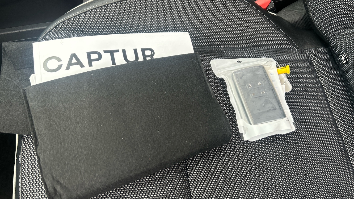 Used Renault Captur 2022 for sale - 76428600: Photo 19