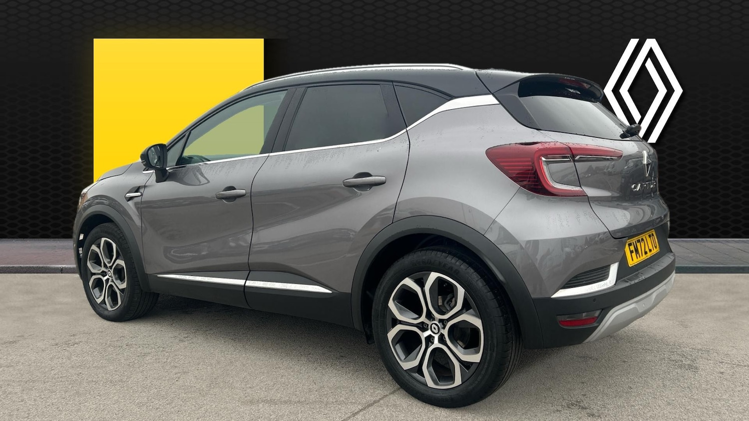 Used Renault Captur 2022 for sale - 76428600: Photo 2