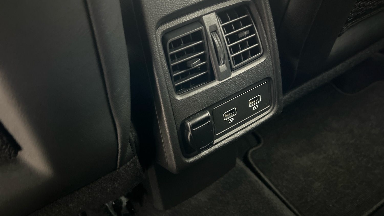 Used Renault Captur 2022 for sale - 76428600: Photo 29