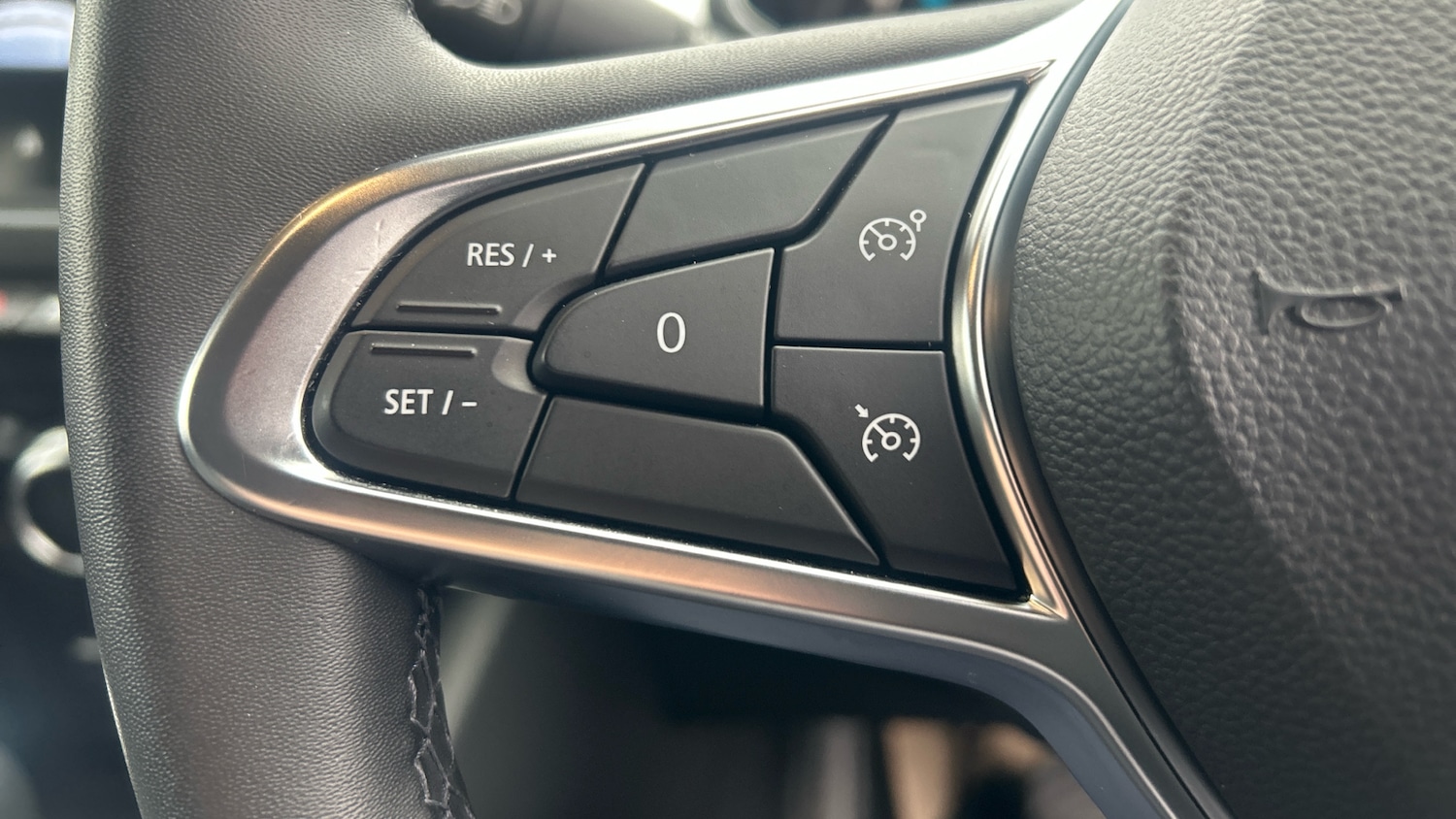 Used Renault Captur 2022 for sale - 76428600: Photo 30