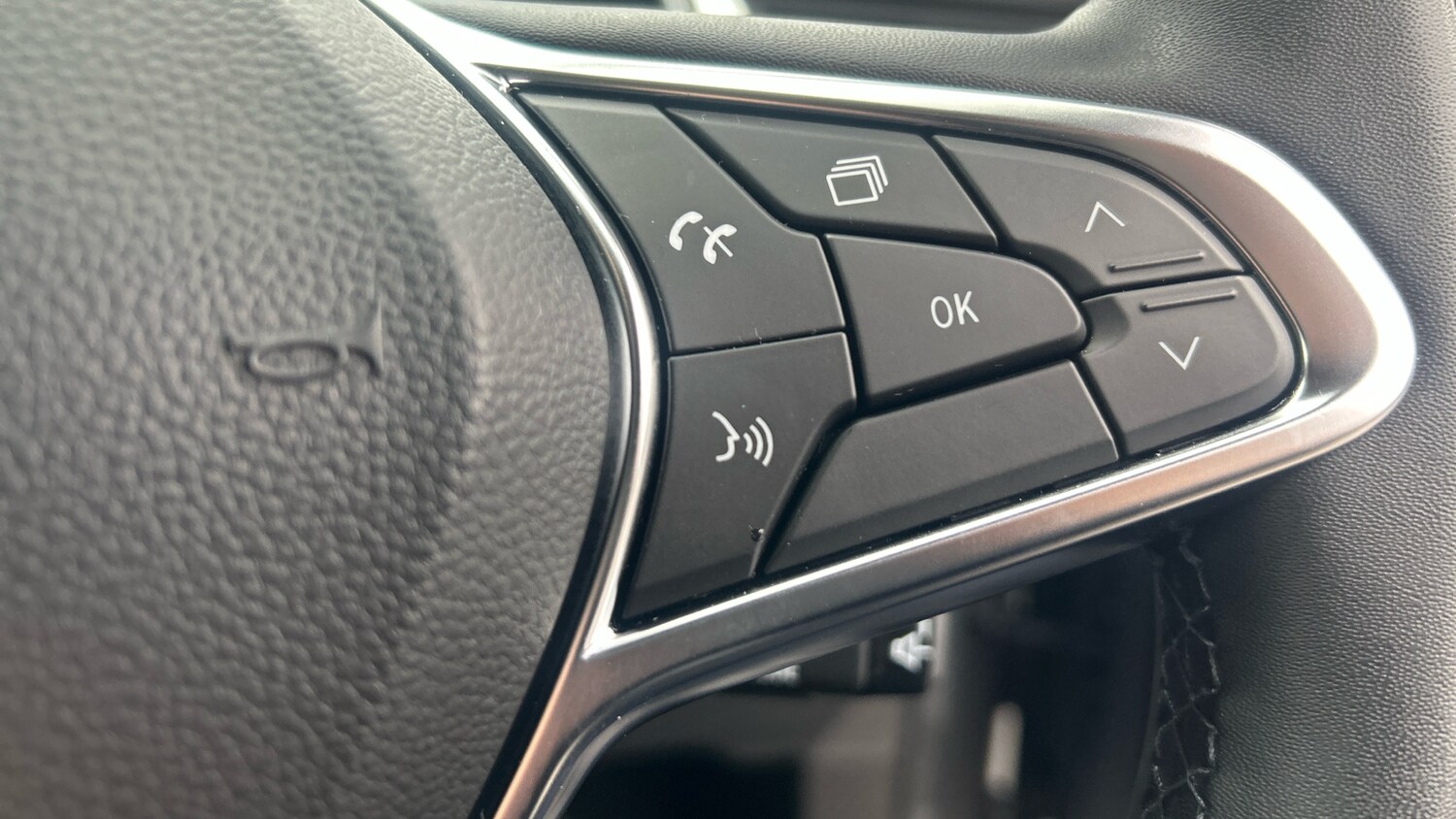 Used Renault Captur 2022 for sale - 76428600: Photo 31