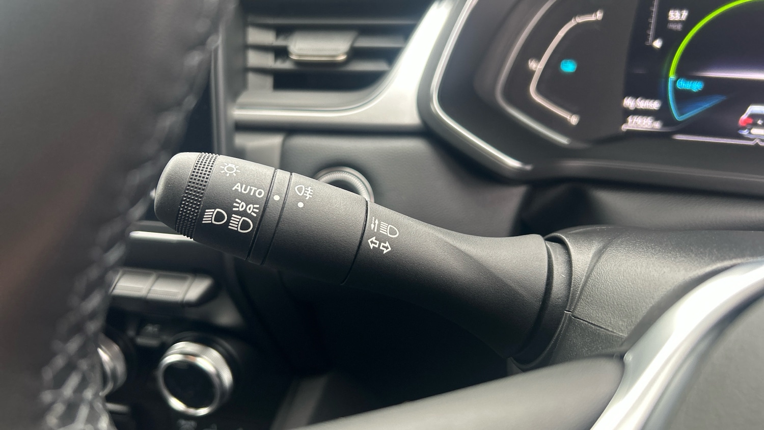 Used Renault Captur 2022 for sale - 76428600: Photo 32