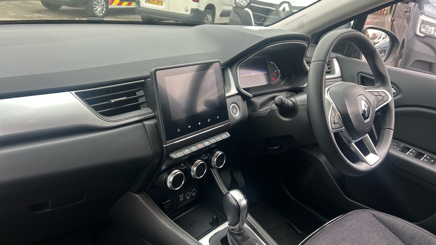 Used Renault Captur 2022 for sale - 76428600: Photo 9