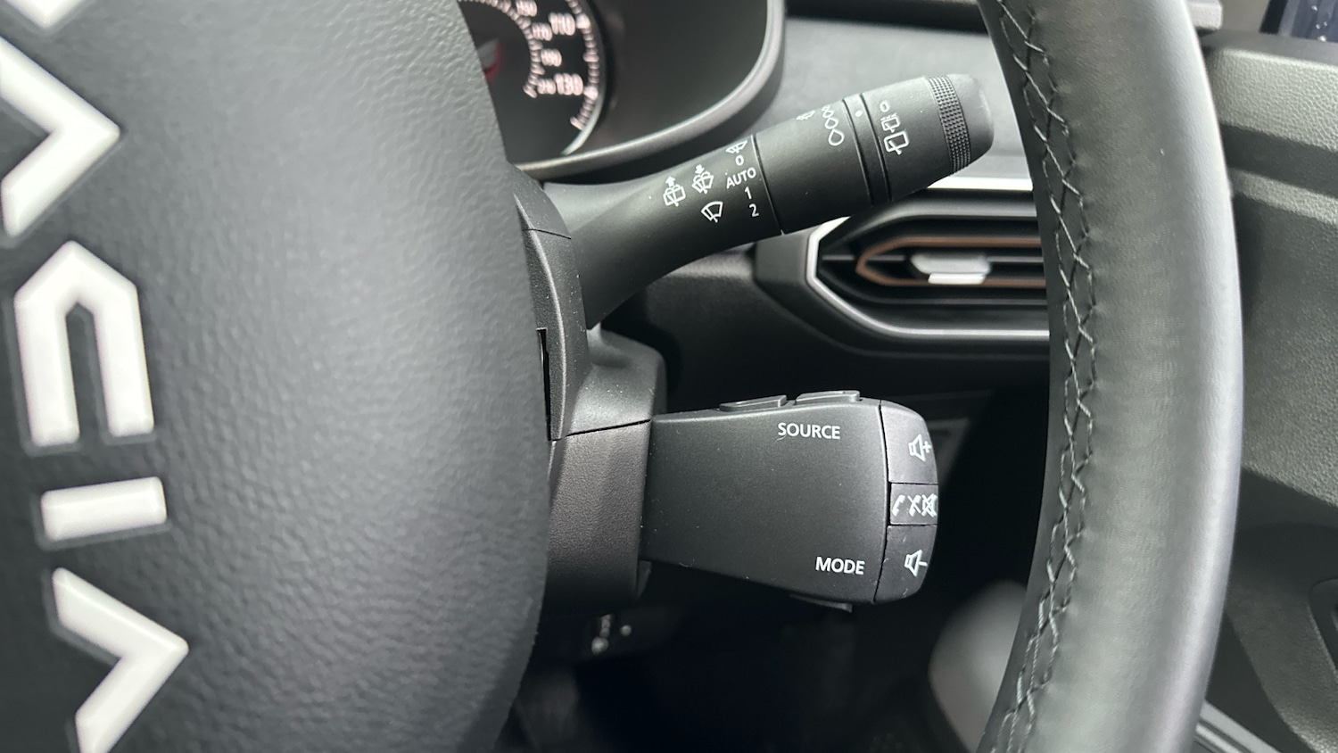 Used Dacia Jogger 2023 for sale - 76638541: Photo 24