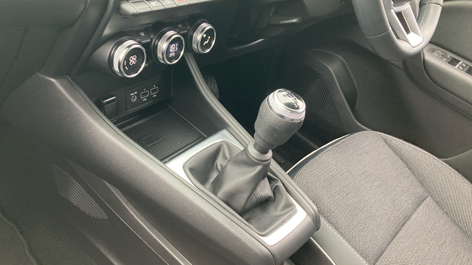 Used Renault Captur 2022 for sale - 76391618: Photo 13