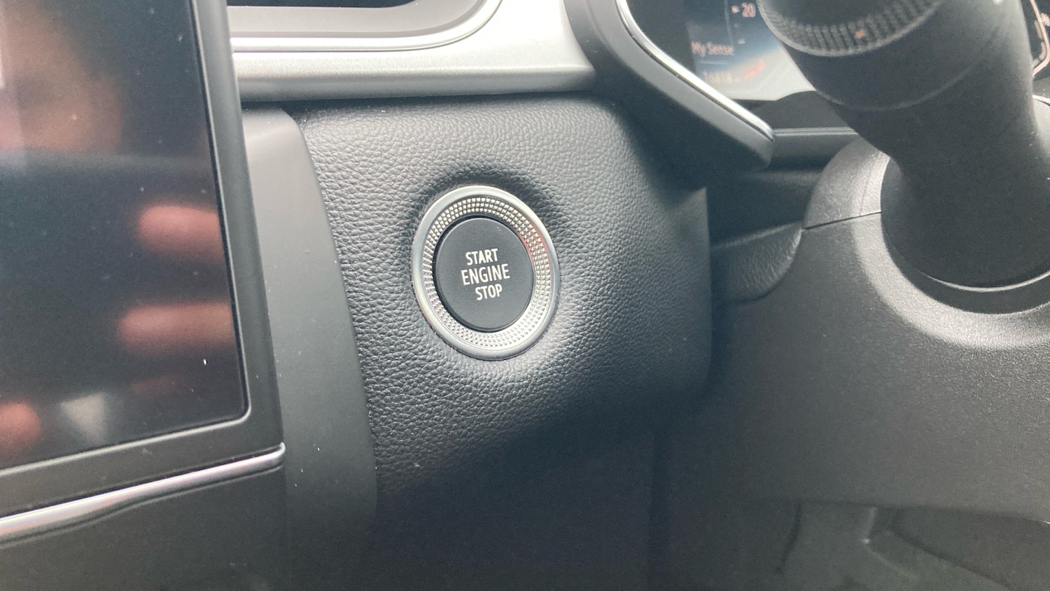 Used Renault Captur 2022 for sale - 76391618: Photo 24