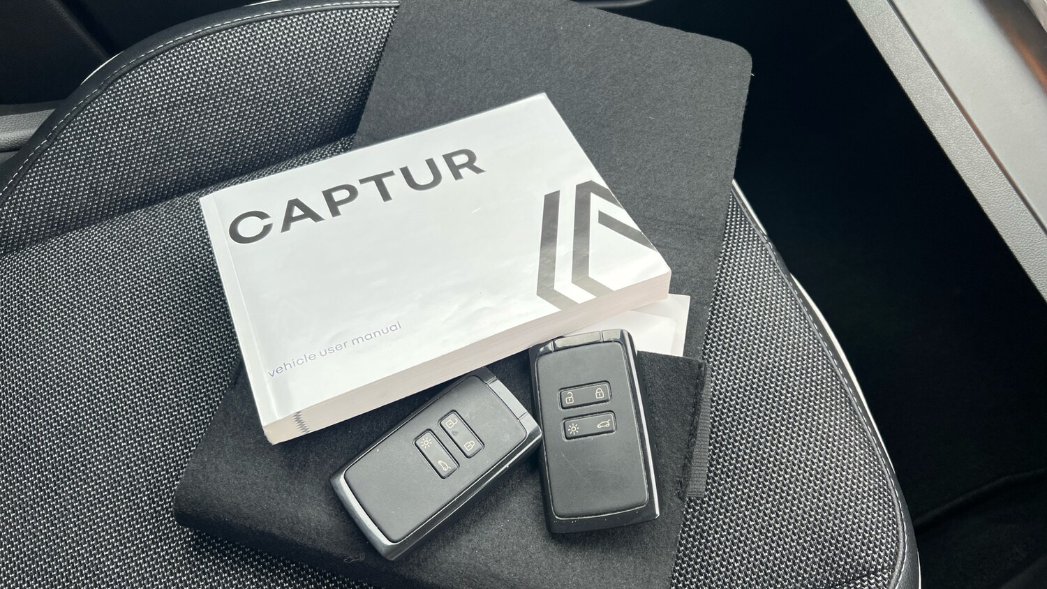 Used Renault Captur 2023 for sale - 78198688: Photo 19