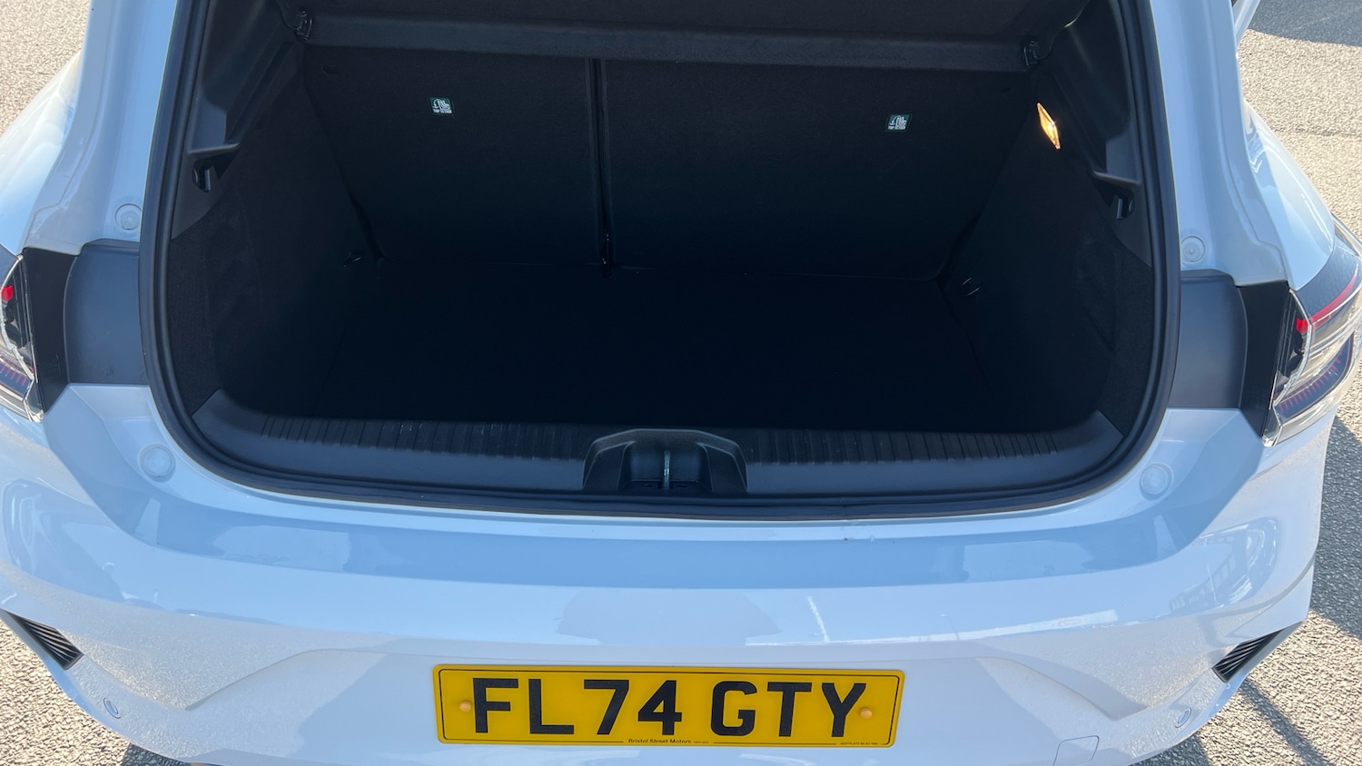 Used Renault Clio 2024 for sale - 77864530: Photo 4