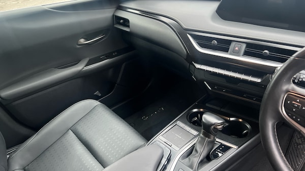 Used Lexus UX 2021 for sale - 76268167: Photo 14