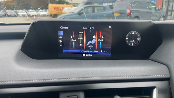 Used Lexus UX 2021 for sale - 76268167: Photo 34