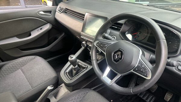 Used Renault Clio 2021 for sale - 76286749: Photo 11