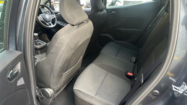 Used Renault Clio 2021 for sale - 76286749: Photo 16