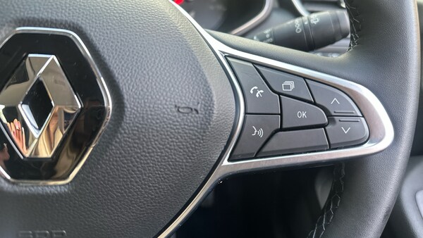 Used Renault Clio 2021 for sale - 76286749: Photo 22