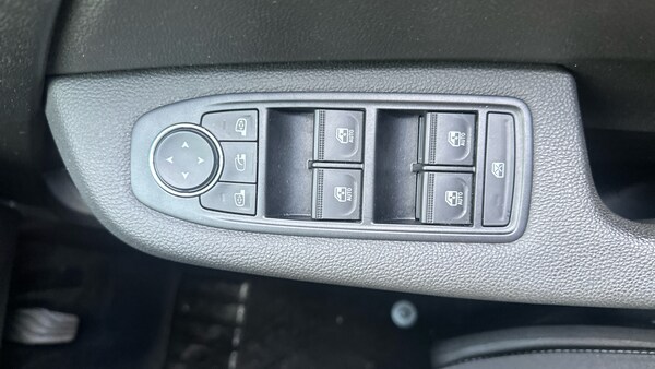 Used Renault Clio 2021 for sale - 76286749: Photo 23