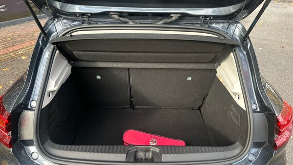 Used Renault Clio 2021 for sale - 76286749: Photo 4