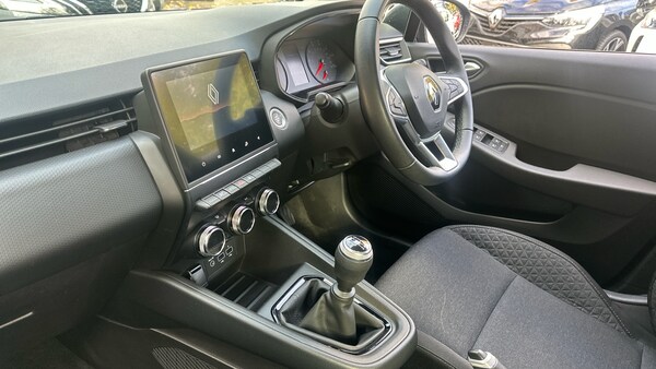 Used Renault Clio 2021 for sale - 76286749: Photo 9