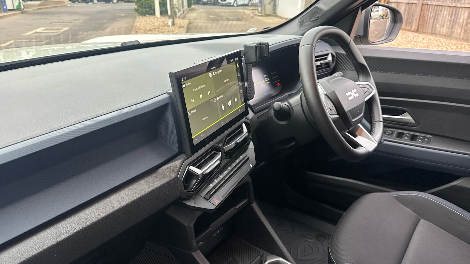 Used Dacia Duster 2024 for sale - 76392216: Photo 9