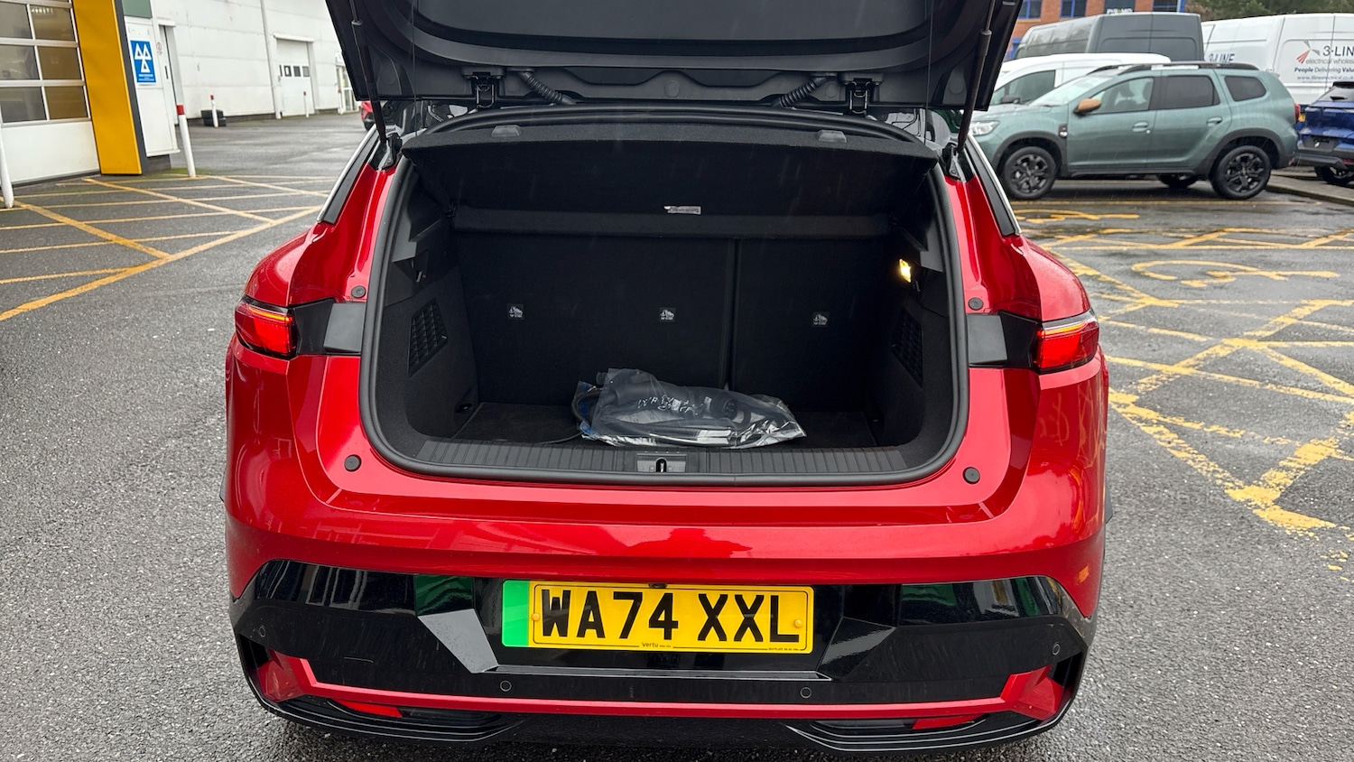 Used Renault Megane E Tech 2024 for sale - 77834209: Photo 4