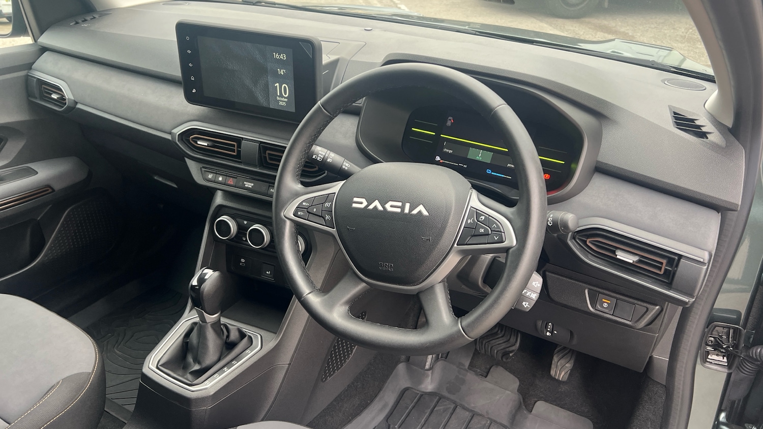 Used Dacia Jogger 2024 for sale - 76392204: Photo 11