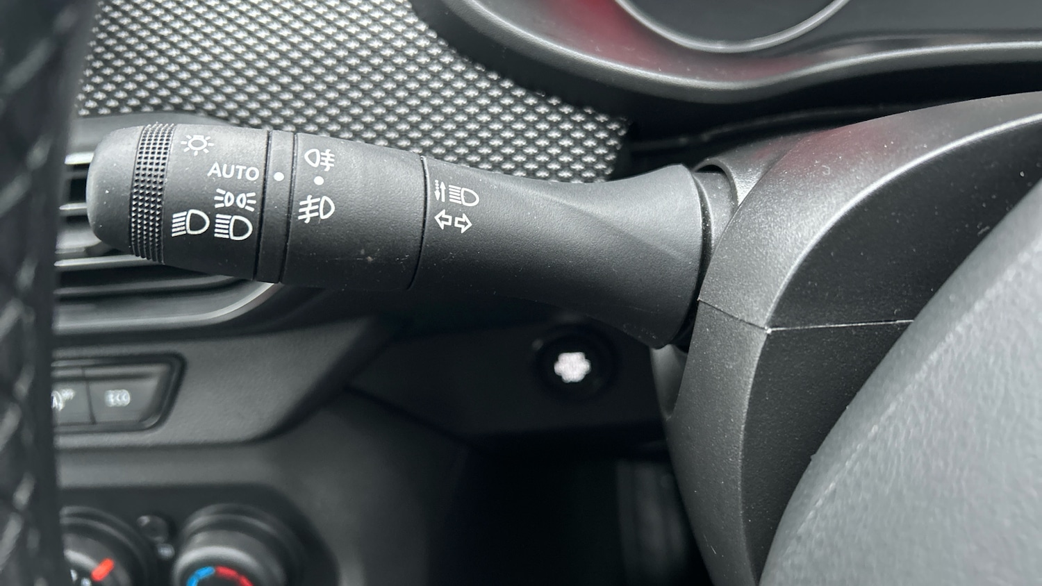 Used Dacia Sandero 2022 for sale - 76836915: Photo 24