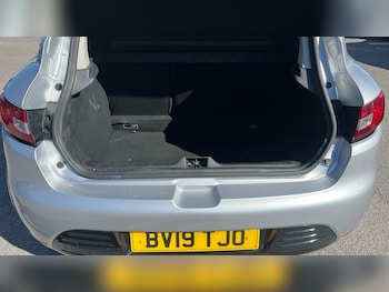 Used Renault Clio 2019 for sale - 78286829: Photo