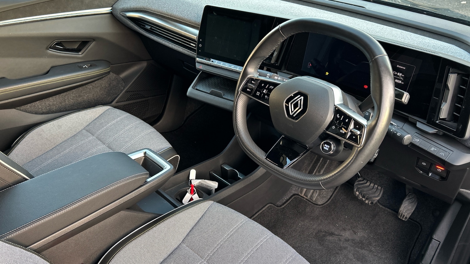 Used Renault Megane E Tech 2023 for sale - 76762325: Photo 11