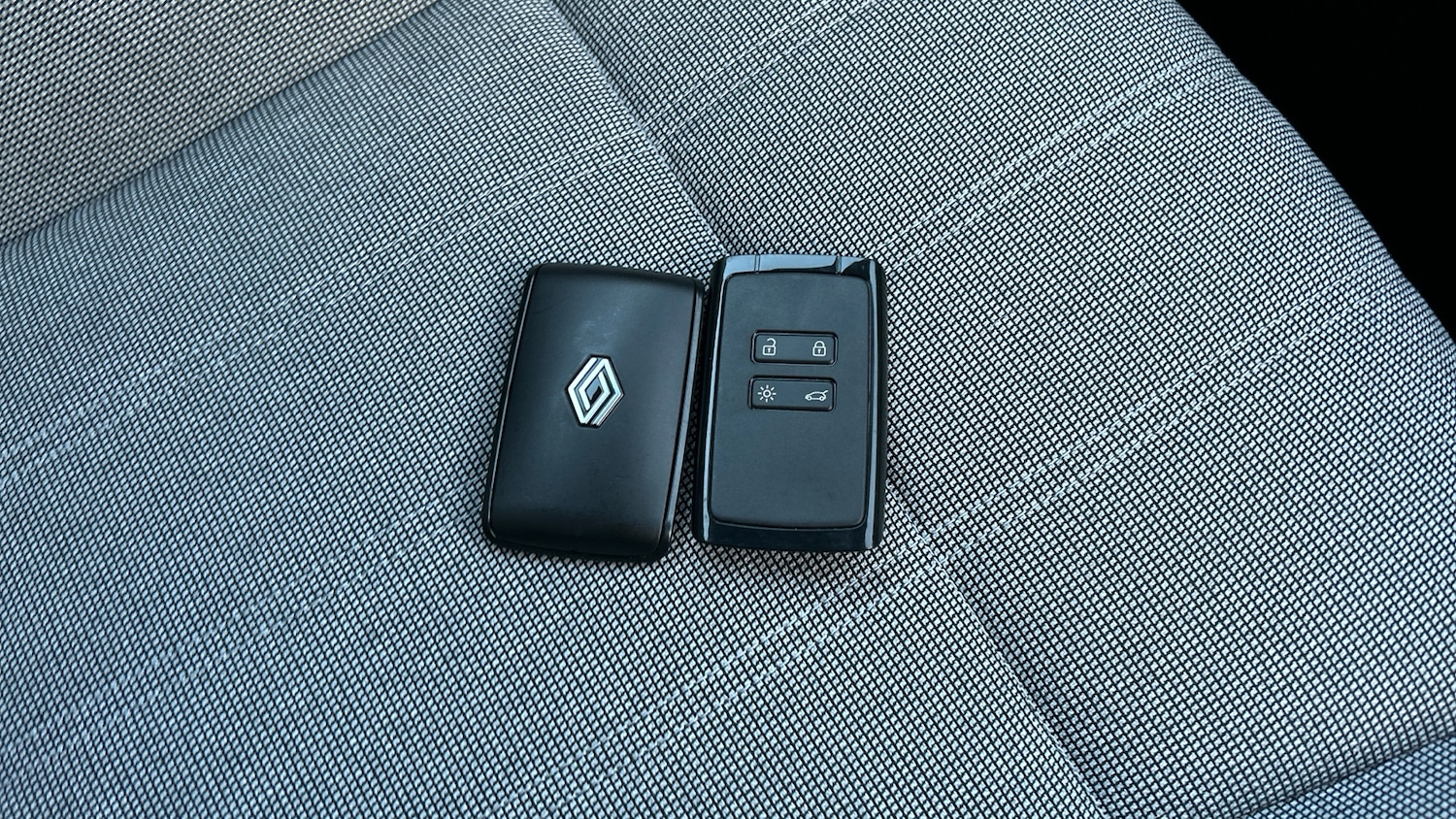 Used Renault Megane E Tech 2023 for sale - 76762325: Photo 20