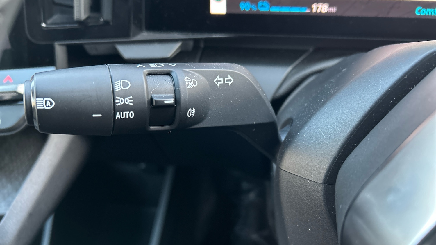 Used Renault Megane E Tech 2023 for sale - 76762325: Photo 26