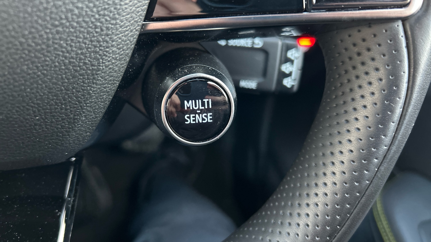 Used Renault Megane E Tech 2023 for sale - 76762325: Photo 30