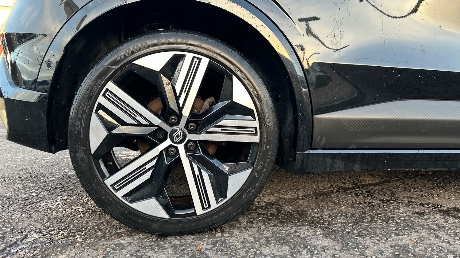 Used Renault Megane E Tech 2023 for sale - 76762325: Photo 7