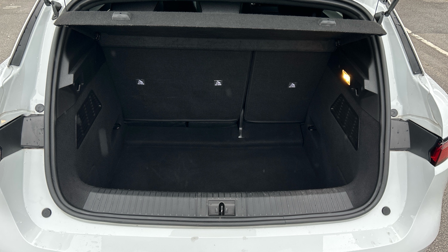 Used Renault Megane E Tech 2022 for sale - 76762324: Photo 4