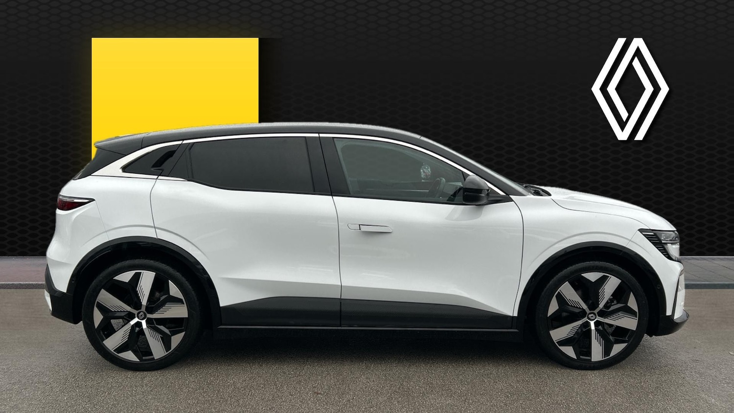 Used Renault Megane E Tech 2022 for sale - 76762324: Photo 5