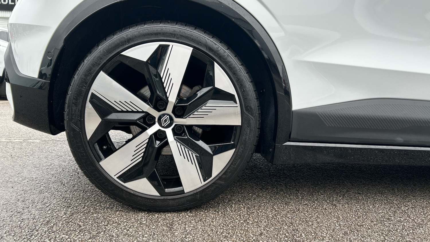 Used Renault Megane E Tech 2022 for sale - 76762324: Photo 7