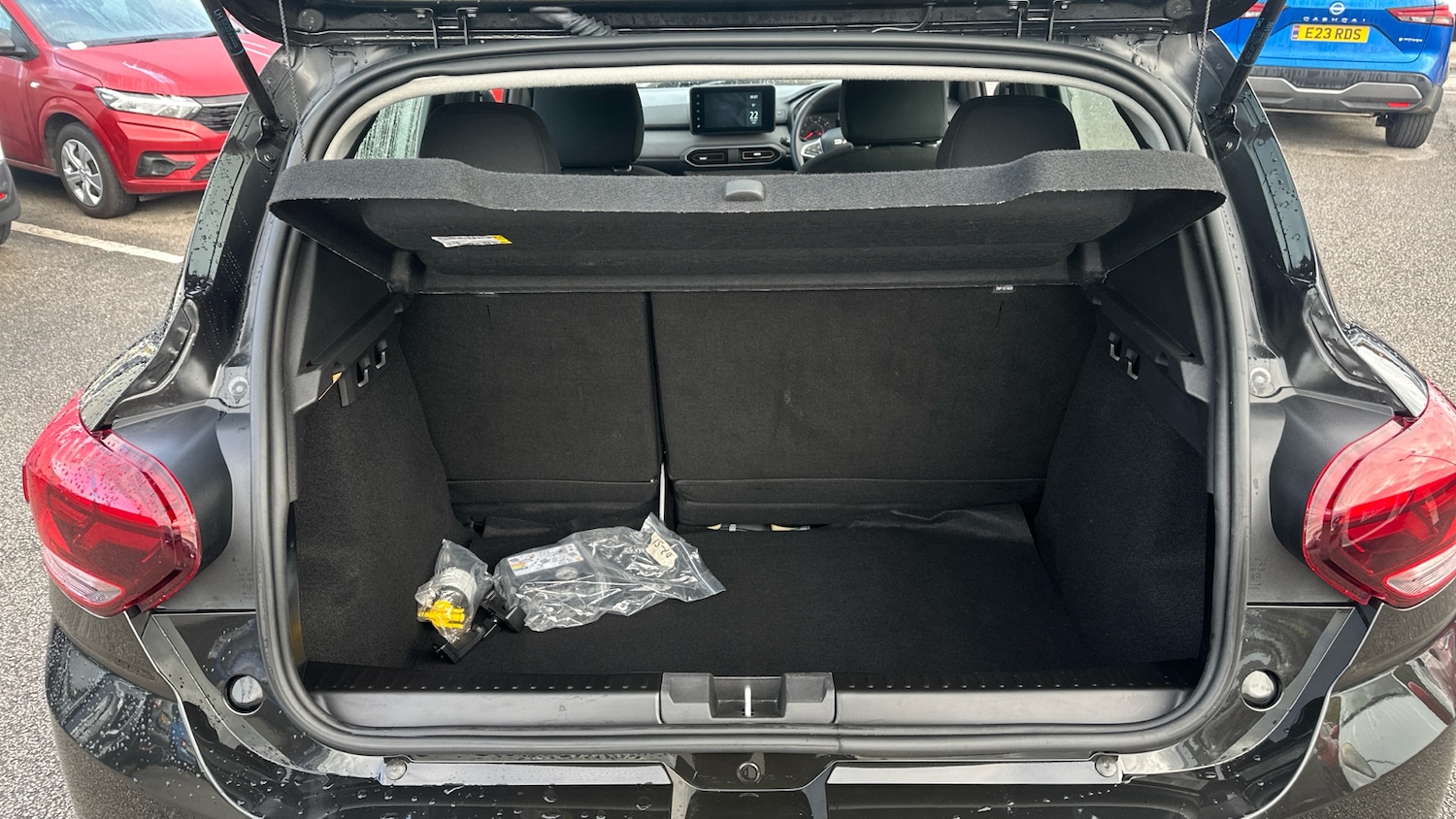 Used Dacia Sandero Stepway 2024 for sale - 76335088: Photo 4