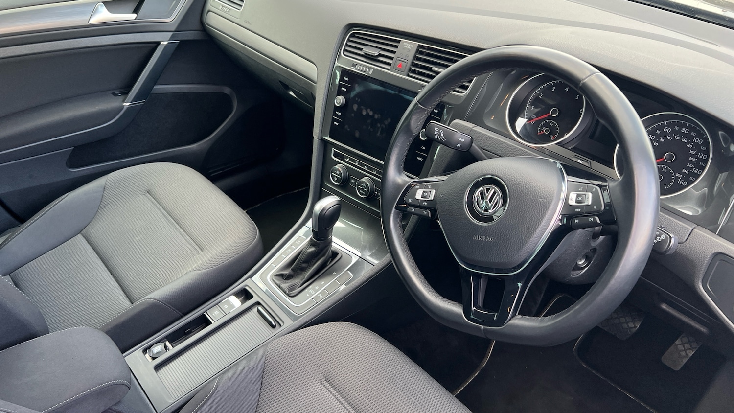 Used Volkswagen Golf 2020 for sale - 78121776: Photo 11