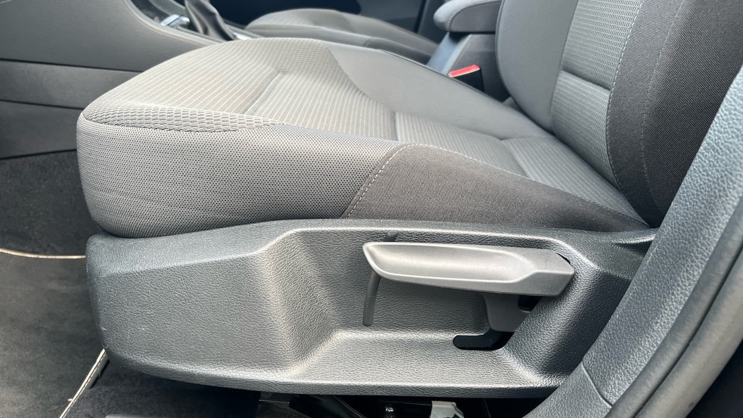 Used Volkswagen Golf 2020 for sale - 78121776: Photo 31