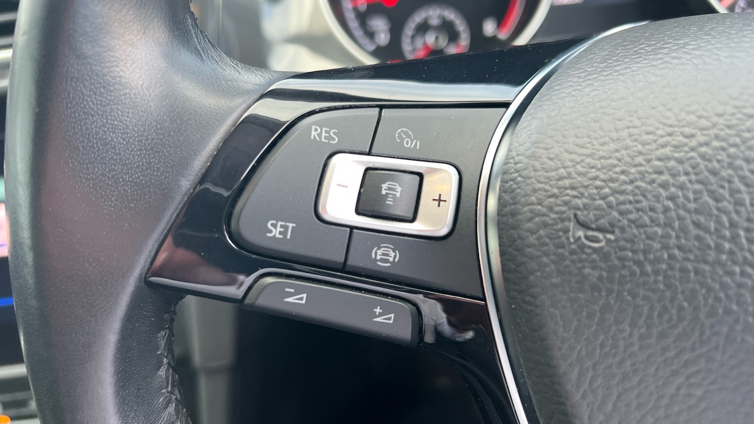 Used Volkswagen Golf 2020 for sale - 78121776: Photo 32