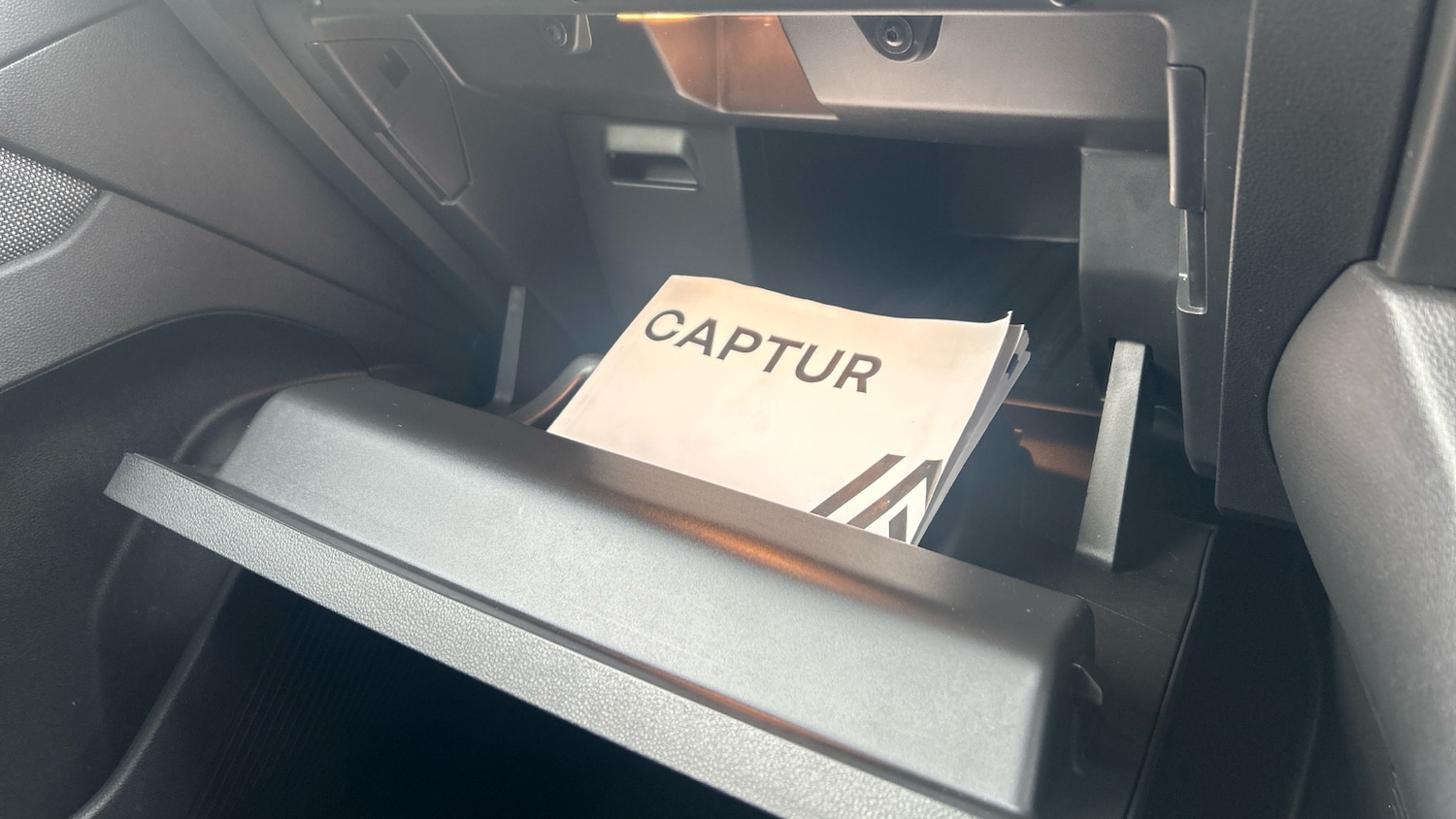 Used Renault Captur 2024 for sale - 77662468: Photo 21